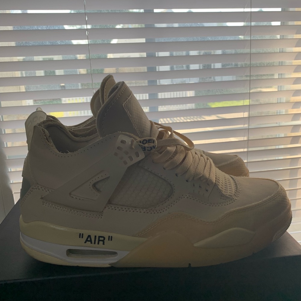 Off white Jordan 4’s